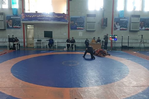 رقابت های کشتی آزاد بزرگسالان عمومی و انتخابی استان خوزستان / اهواز :